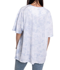 Load image into Gallery viewer, Premium Montreal Canadiens Blue Tie Dye Oversized Women&#39;s T-Shirt
