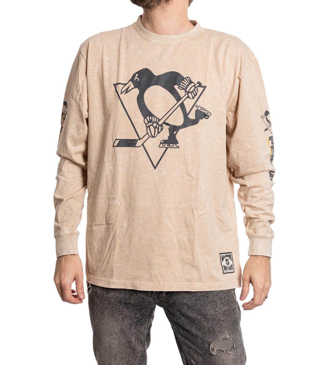 Pittsburgh Penguins Men's Distressed Logo Long-Sleeve Shirt