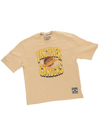 Load image into Gallery viewer, Oversize Vintage Vancouver Canucks T-shirt
